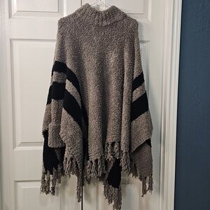 Barefoot Dreams Cozychic Beach Poncho Striped Fringe Gray Black One Size